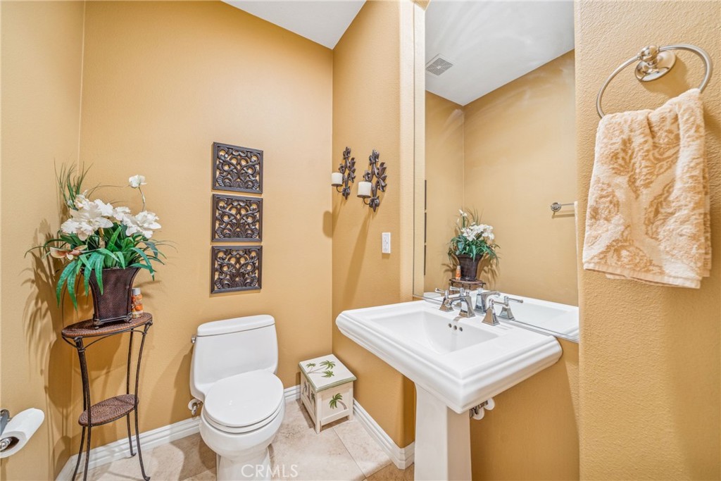 MLS #OC25251295 image #32