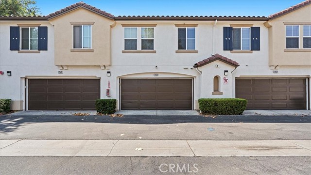 12533 Cipriano Lane, Eastvale CA: https://media.crmls.org/medias/ffa64ce6-c952-4de8-abb1-12ee066bcb5b.jpg