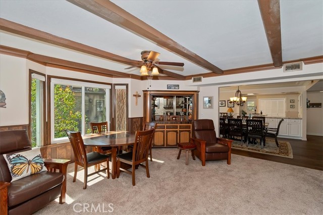 Detail Gallery Image 16 of 49 For 28065 Peninsula, Lake Arrowhead,  CA 92352 - 4 Beds | 3/1 Baths