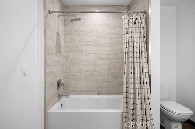 Detail Gallery Image 21 of 39 For 125 Hurlbut St #108,  Pasadena,  CA 91105 - 2 Beds | 2 Baths