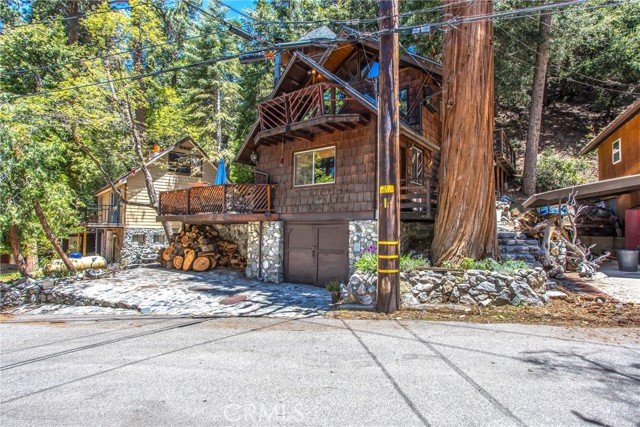 Detail Gallery Image 2 of 34 For 9323 Cedar Dr, Forest Falls,  CA 92339 - 1 Beds | 1/1 Baths