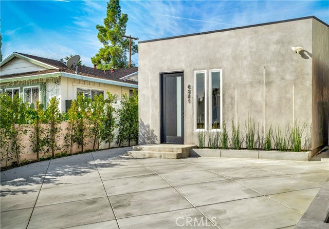 Detail Gallery Image 20 of 22 For 6721 Rhea, Reseda,  CA 91335 - 2 Beds | 2 Baths