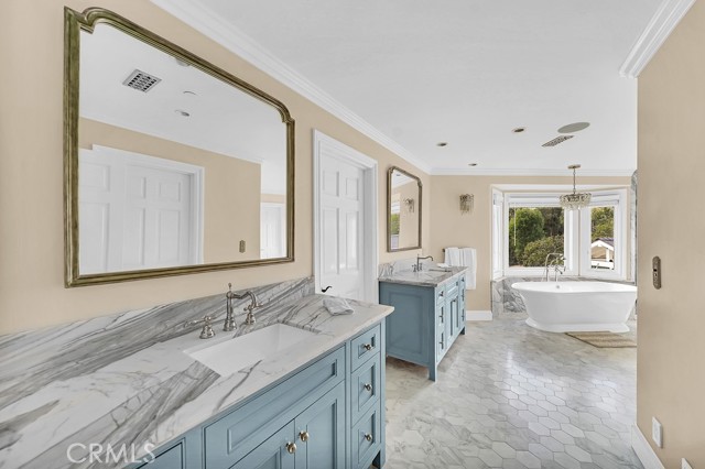 Detail Gallery Image 45 of 71 For 1962 Lower Lake Dr, North Tustin,  CA 92705 - 6 Beds | 7/1 Baths