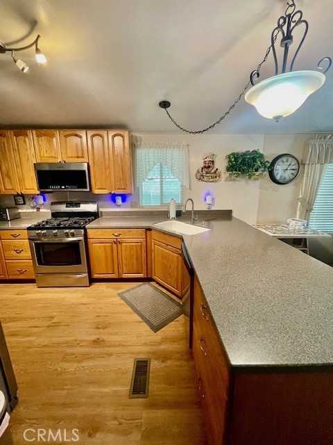 Detail Gallery Image 20 of 35 For 2230 Lake Park Dr #55,  San Jacinto,  CA 92583 - 3 Beds | 2 Baths