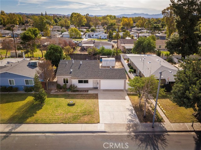 Detail Gallery Image 2 of 30 For 4766 Merrill Ave, Riverside,  CA 92506 - 3 Beds | 1 Baths