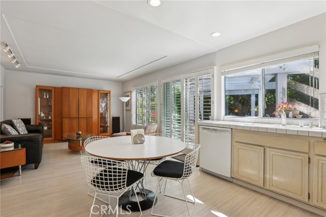 8351 Kentland Avenue, West Hills CA: https://media.crmls.org/medias/ffa8fb7f-b389-46e9-9c99-1f61f544d518.jpg