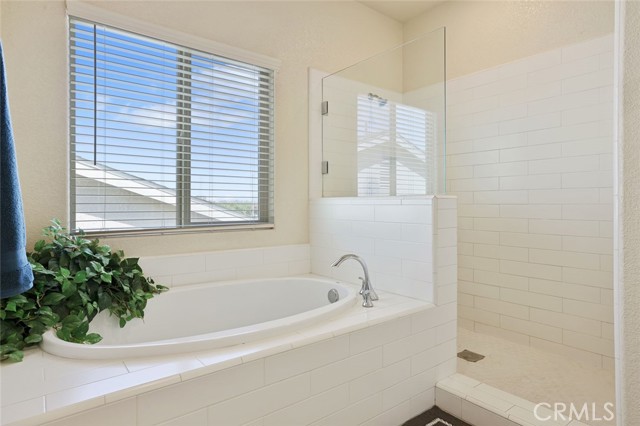 Detail Gallery Image 31 of 53 For 146 Sproul Ct, Merced,  CA 95348 - 6 Beds | 3/1 Baths