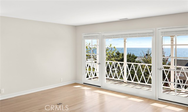 1259 Cliff Drive, Laguna Beach CA: https://media.crmls.org/medias/ffa96e62-f4d0-436f-a5fc-2d73303113d1.jpg