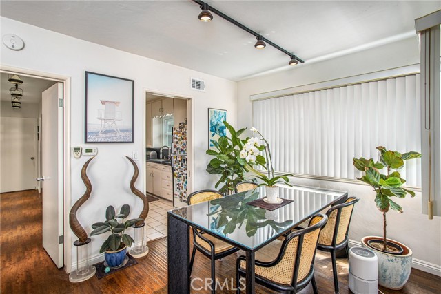 Detail Gallery Image 6 of 28 For 1408 W Oceanfront, Newport Beach,  CA 92661 - – Beds | – Baths