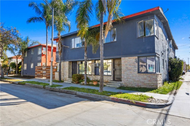 Detail Gallery Image 1 of 15 For 728 Cerritos Ave, Long Beach,  CA 90813 - – Beds | – Baths