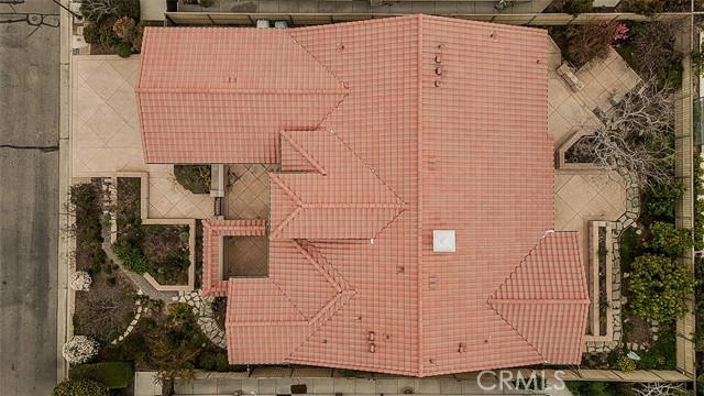 1562 N Empire Lane, Clovis CA: https://media.crmls.org/medias/ffaadc16-ef88-4599-9778-b457e1099717.jpg