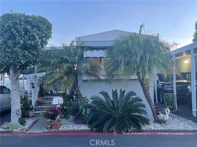 Detail Gallery Image 2 of 40 For 22600 Normandie Ave #32,  Torrance,  CA 90502 - 1 Beds | 1 Baths