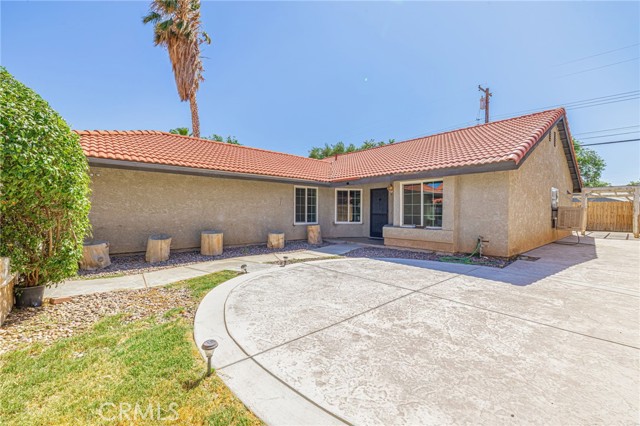 Detail Gallery Image 4 of 31 For 45219 Thornwood Ave, Lancaster,  CA 93534 - 3 Beds | 2 Baths