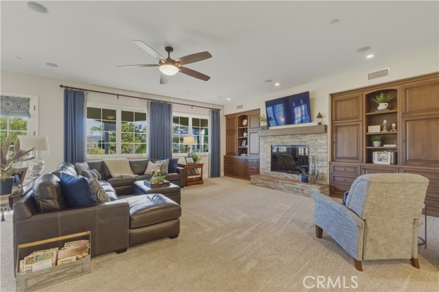 Detail Gallery Image 11 of 60 For 14179 Woods Valley, Valley Center,  CA 92082 - 4 Beds | 3/1 Baths
