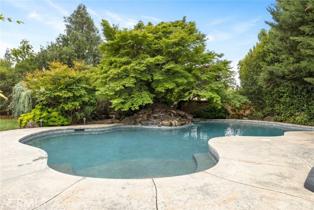 Image 34 of 51 For 13976 Lindbergh