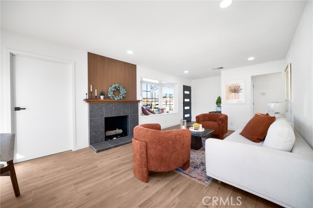 Detail Gallery Image 6 of 19 For 5896 Honduras, Buena Park,  CA 90620 - 4 Beds | 2 Baths