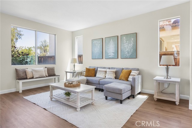 Detail Gallery Image 7 of 49 For 16015 Palomino Ln, Moreno Valley,  CA 92551 - 5 Beds | 2/1 Baths