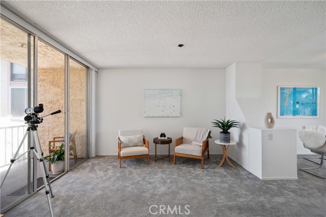 555 Esplanade, Redondo Beach, California 90277, 2 Bedrooms Bedrooms, ,2 BathroomsBathrooms,Residential,For Sale,Esplanade,SB25176397