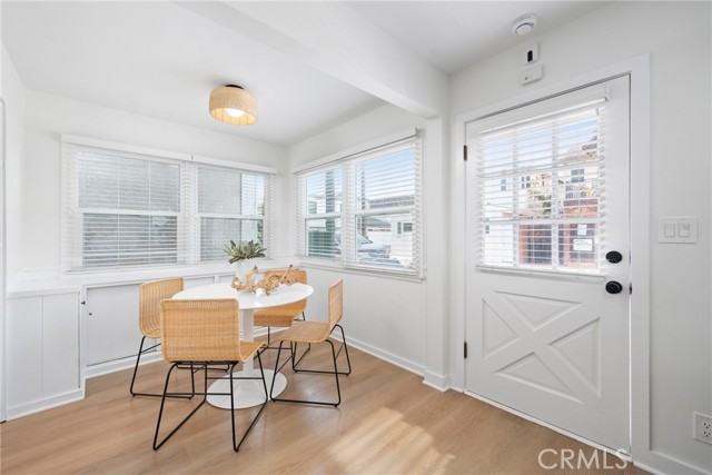 Detail Gallery Image 9 of 31 For 502 36th a,  Newport Beach,  CA 92663 - 2 Beds | 2 Baths