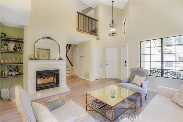 3931 Cottonwood Grove Trail, Calabasas CA: https://media.crmls.org/medias/ffaf190d-f1c8-459f-a52b-939869e70af7.jpg