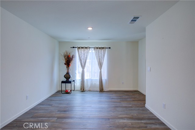 Detail Gallery Image 33 of 55 For 218 Bryce Canyon Ct, Merced,  CA 95341 - 5 Beds | 3 Baths