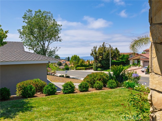 Detail Gallery Image 7 of 61 For 28422 Seamount Dr, Rancho Palos Verdes,  CA 90275 - 5 Beds | 3 Baths
