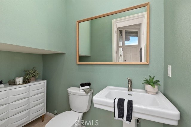 Detail Gallery Image 37 of 37 For 428 Vista Grande, Newport Beach,  CA 92660 - 3 Beds | 2/1 Baths