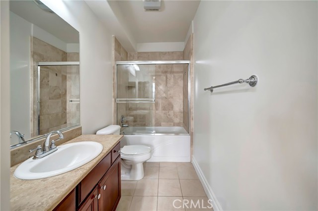 Detail Gallery Image 36 of 75 For 15206 Burbank Bld #209,  Sherman Oaks,  CA 91411 - 2 Beds | 2/1 Baths