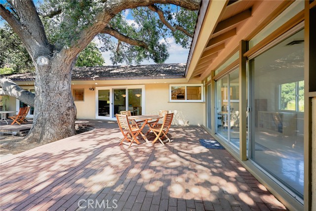 250 Hillgreen Place, Arcadia CA: https://media.crmls.org/medias/ffafbf6b-b050-4068-a97e-db0fed9c0f74.jpg