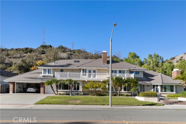 Welcome to this incredible opportunity to own a beautiful home on a oversized lot. This home has a large master bedroom with two balconies. 3 car garage. 20 minutes to Newport Beach and 35 minutes to LA. Don’t miss this opportunity.