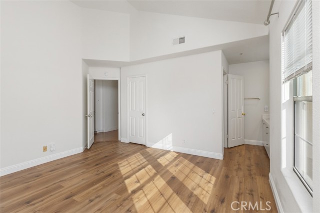 Detail Gallery Image 22 of 45 For 10 Bettoni Aisle, Irvine,  CA 92606 - 3 Beds | 2/1 Baths
