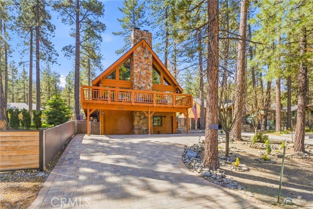 Detail Gallery Image 2 of 60 For 1137 Edna, Wrightwood,  CA 92397 - 5 Beds | 3 Baths