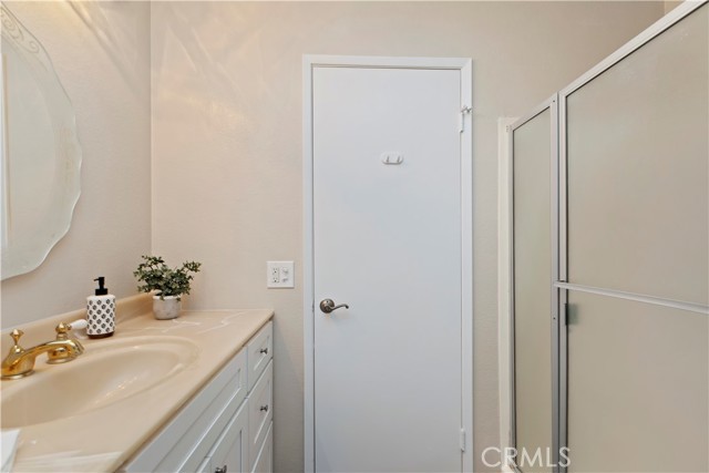 Detail Gallery Image 22 of 31 For 7990 Lakeside Dr, Jurupa Valley,  CA 92509 - 3 Beds | 2 Baths