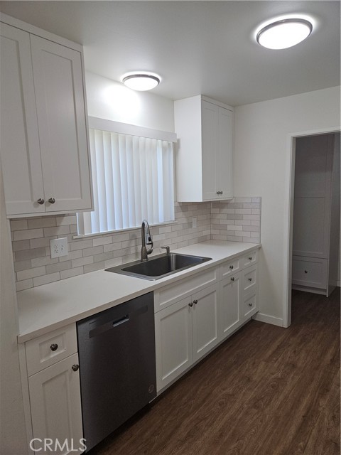 Detail Gallery Image 7 of 33 For 24201 Ambassador, Harbor City,  CA 90710 - 3 Beds | 2 Baths