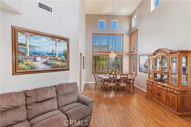 16462 Sun Summit Drive, Riverside CA: https://media.crmls.org/medias/ffb12e89-7b50-4ef8-a656-efbd16c0d77c.jpg