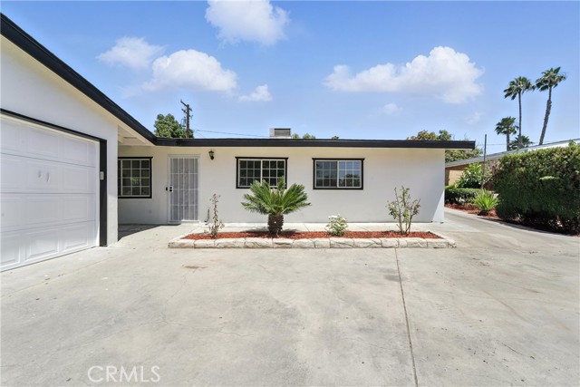 910 S Kenmore Street, Anaheim CA: https://media.crmls.org/medias/ffb167f5-32ae-49a5-a66a-9512e0c652ae.jpg
