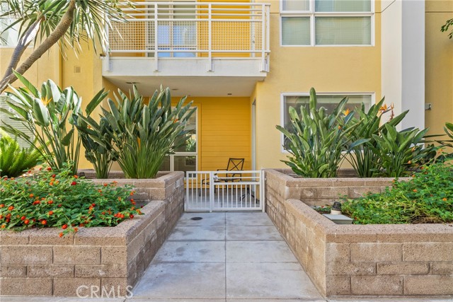 Detail Gallery Image 18 of 34 For 21301 Erwin #206,  Woodland Hills,  CA 91367 - 2 Beds | 2 Baths