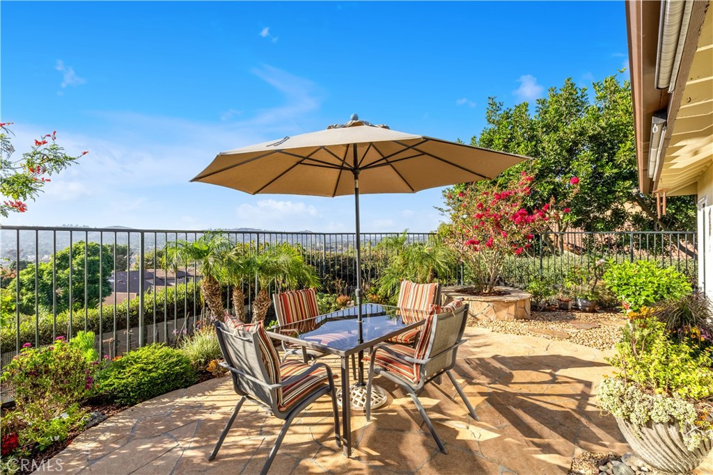 27369 Paseo Placentia