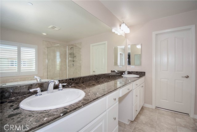 38119 Spring Canyon Drive, Murrieta CA: https://media.crmls.org/medias/ffb415c6-ad24-454c-a187-6e02be628232.jpg