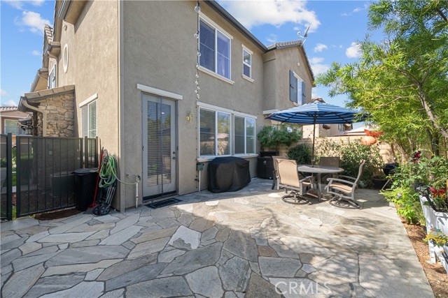 Detail Gallery Image 5 of 19 For 19415 Opal Ln, Saugus,  CA 91350 - 2 Beds | 2/1 Baths