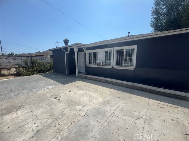 Detail Gallery Image 18 of 75 For 13107 Jarvis, Los Angeles,  CA 90061 - 7 Beds | 5 Baths