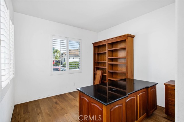 Image 5 of 33 For 30800 Branford Drive