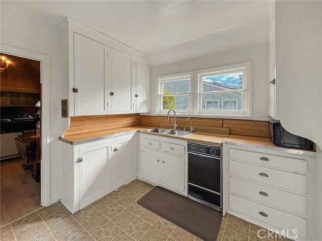 Detail Gallery Image 9 of 31 For 2544 Hermosa, Montrose,  CA 91020 - 2 Beds | 1 Baths