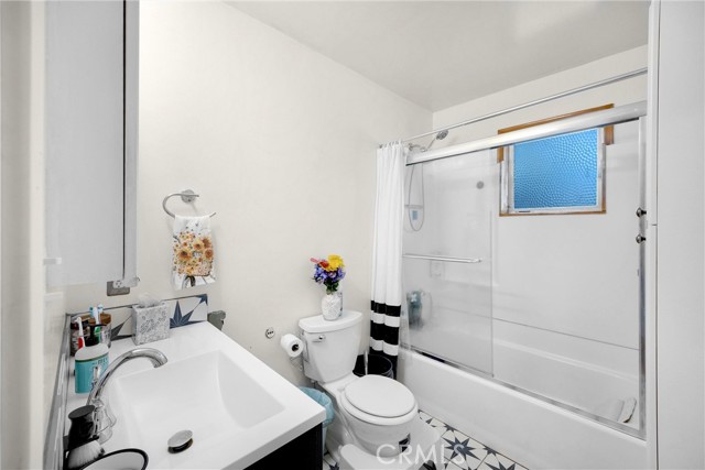 Detail Gallery Image 16 of 30 For 32876 Lone Pine Dr, Running Springs,  CA 92382 - 2 Beds | 1 Baths