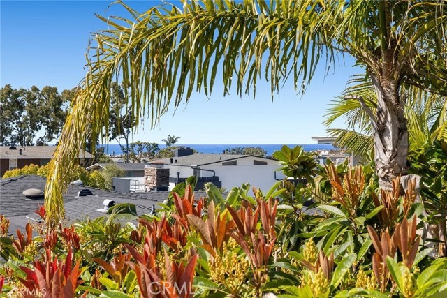 444 Morning Canyon Road, Corona del Mar CA: https://media.crmls.org/medias/ffb60848-e5ef-40cd-a950-389bbc0b34f8.jpg