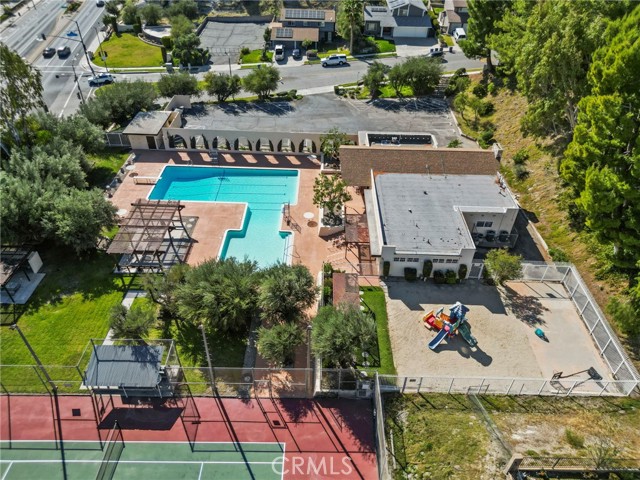 Detail Gallery Image 41 of 44 For 16503 Fairglade, Canyon Country,  CA 91387 - 4 Beds | 3 Baths