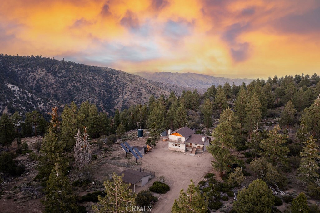 43942 Rainbow Lane