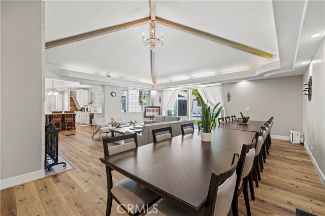 8944 Enfield, Sherwood Forest CA: https://media.crmls.org/medias/ffba54e3-bdab-41c3-b5d1-80aa150a61ed.jpg