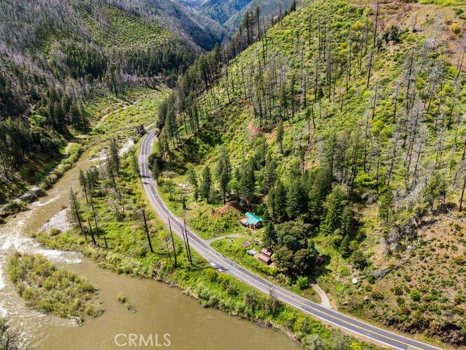 https://media.crmls.org/medias/ffbb3444-f85d-4fde-bcd8-966e45f90b95.jpg?preset=X-Large