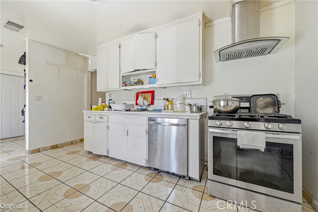 Detail Gallery Image 22 of 39 For 1054 W 24th, Merced,  CA 95340 - 3 Beds | 1 Baths